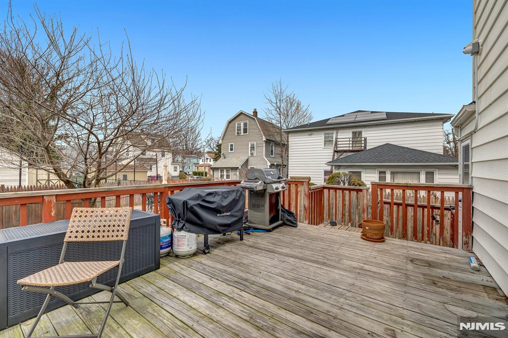 322 Broughton Avenue