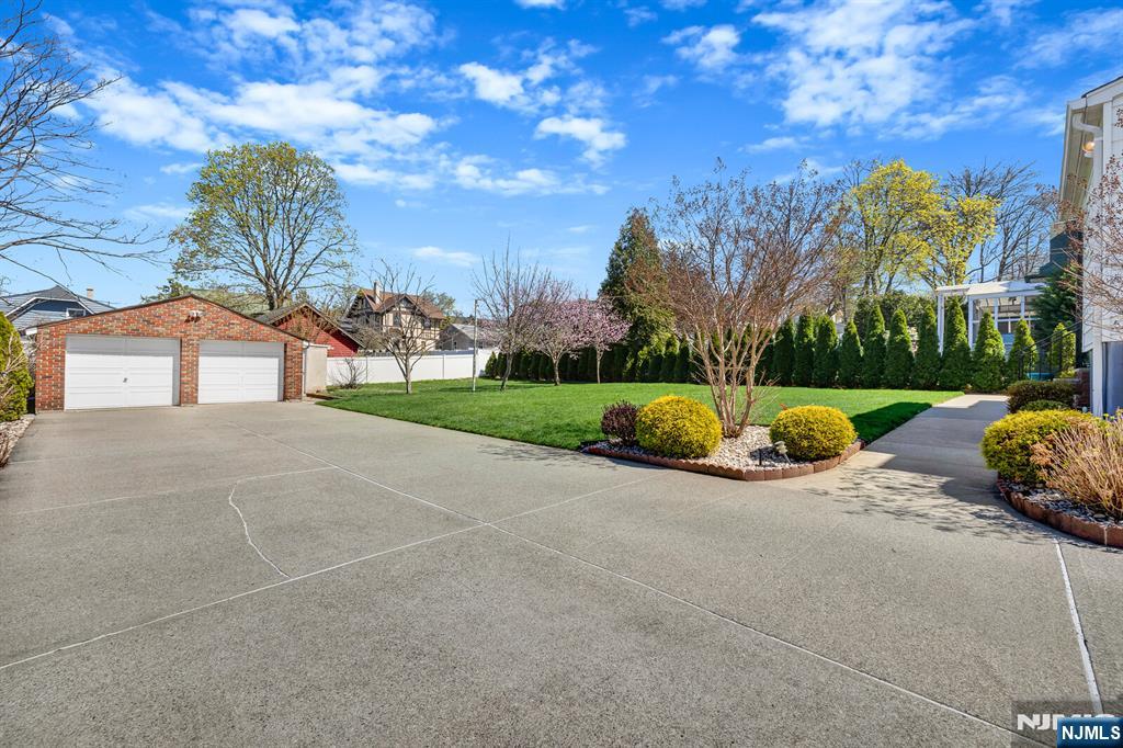 248 Donaldson Avenue