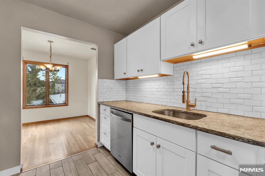 61 Eastern Way 3