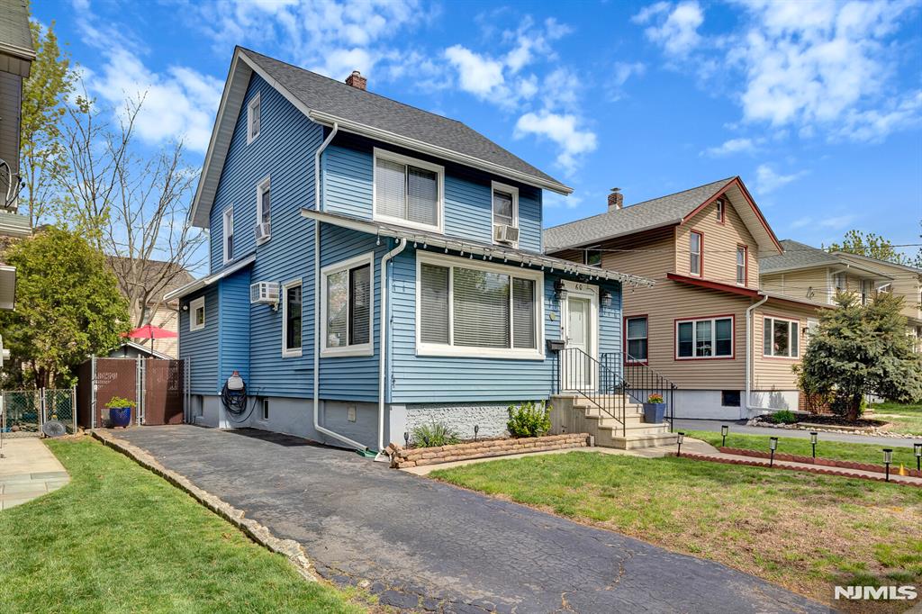 60 Vanderburgh Avenue