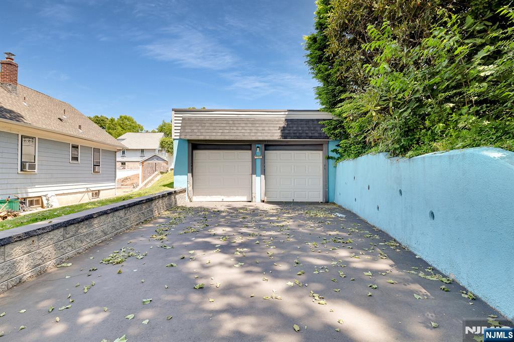 104 Carmita Avenue