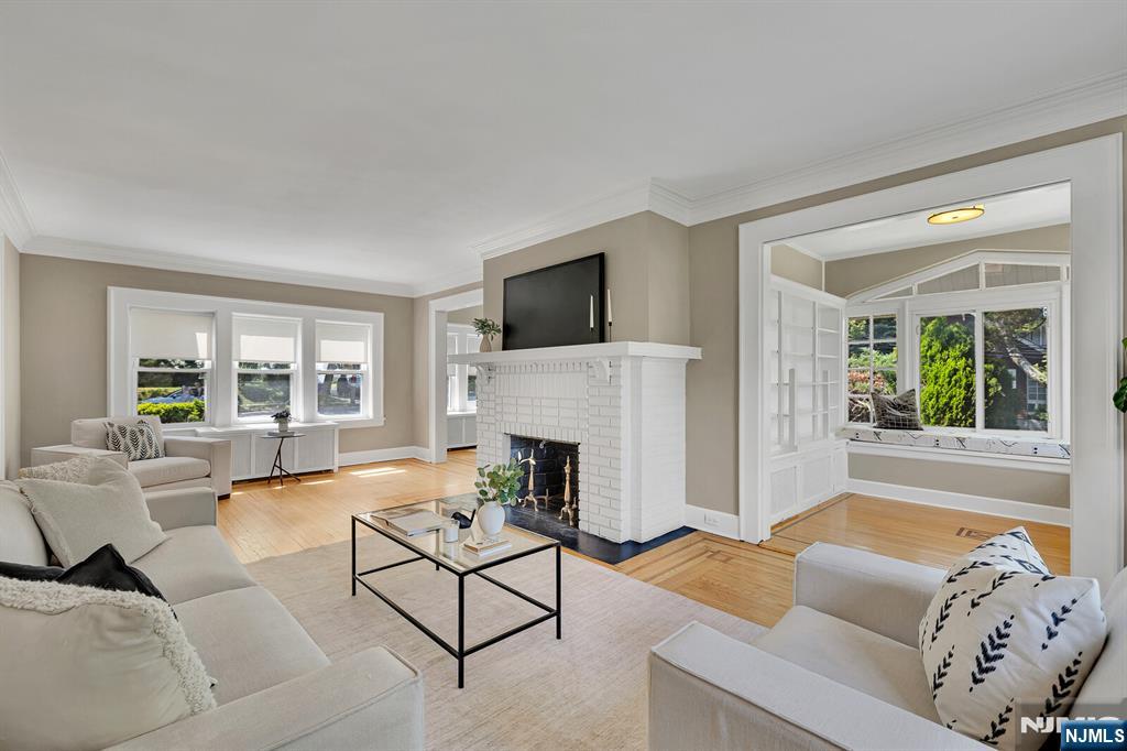 104 Carmita Avenue