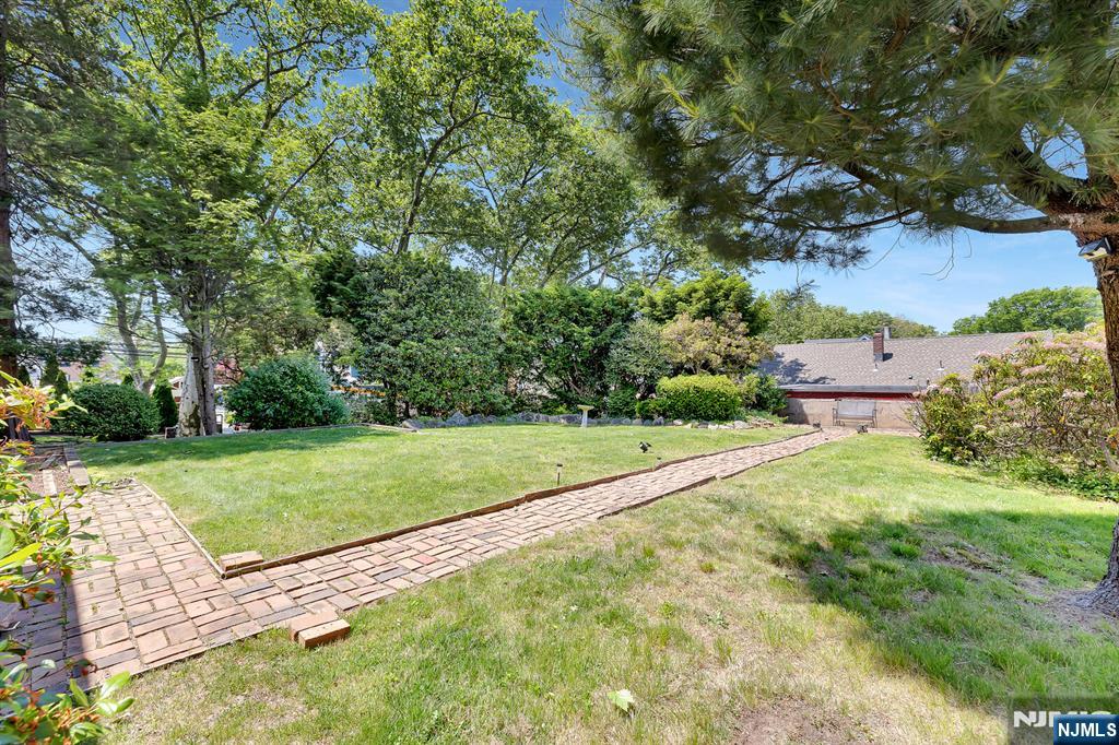 104 Carmita Avenue