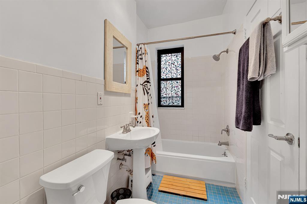 115 Highland Avenue 10