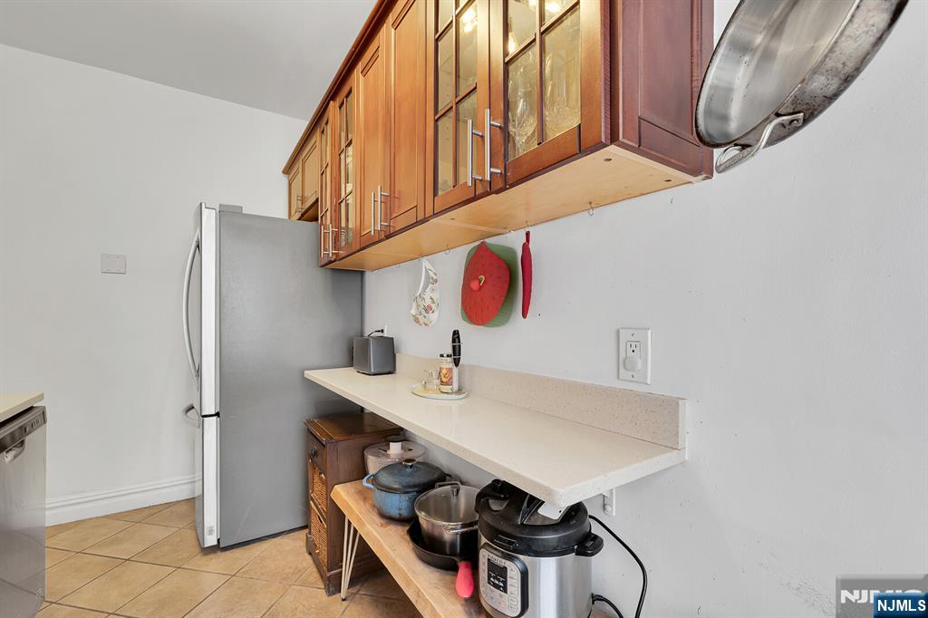 115 Highland Avenue 10