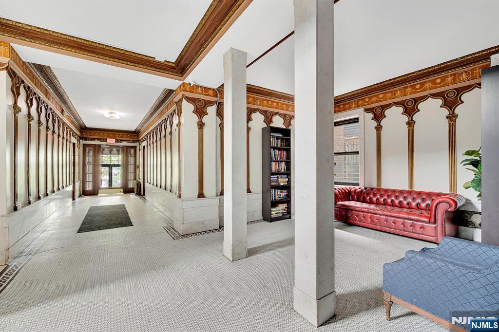 115 Highland Avenue 10