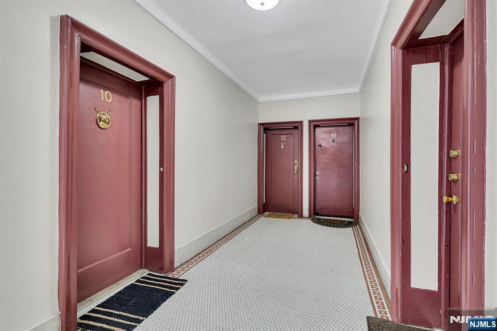 115 Highland Avenue 10