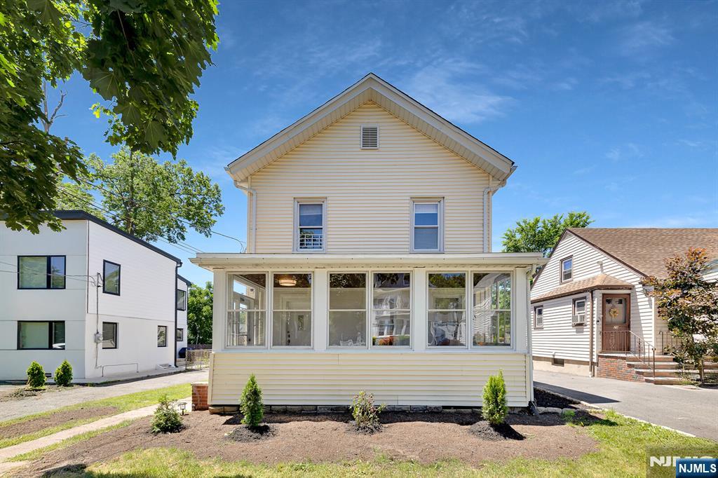 25 Riverview Avenue
