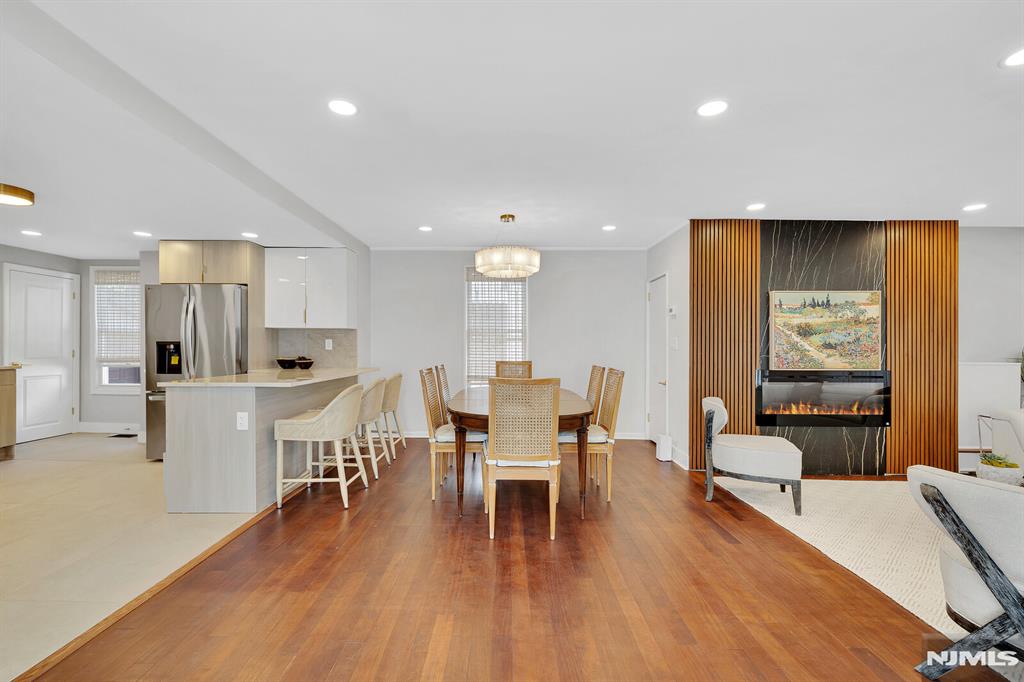 25 Riverview Avenue