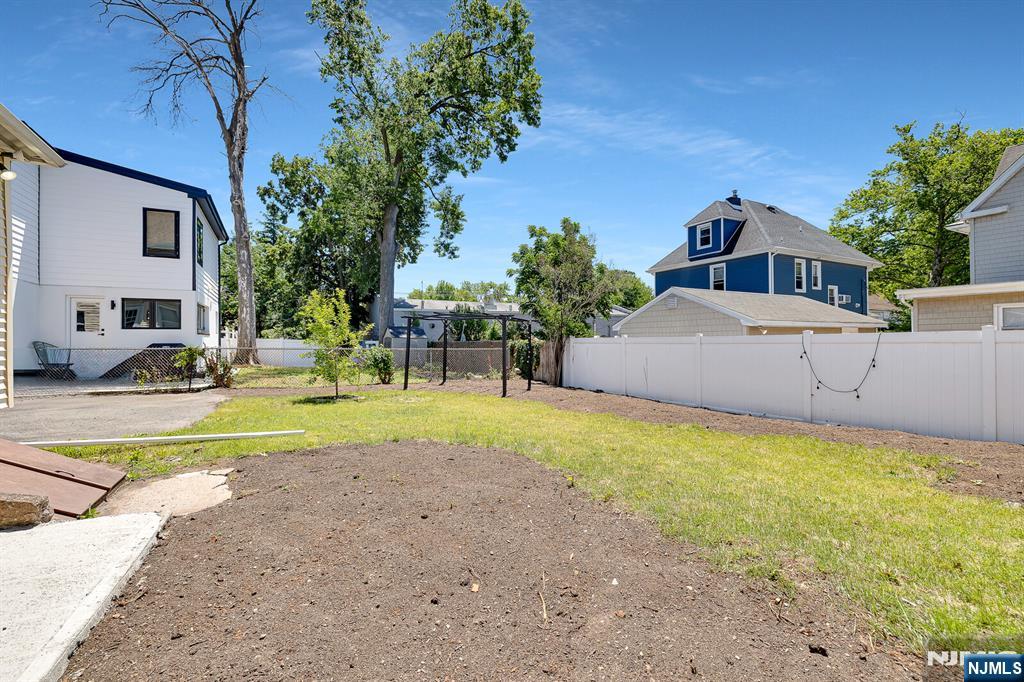 25 Riverview Avenue