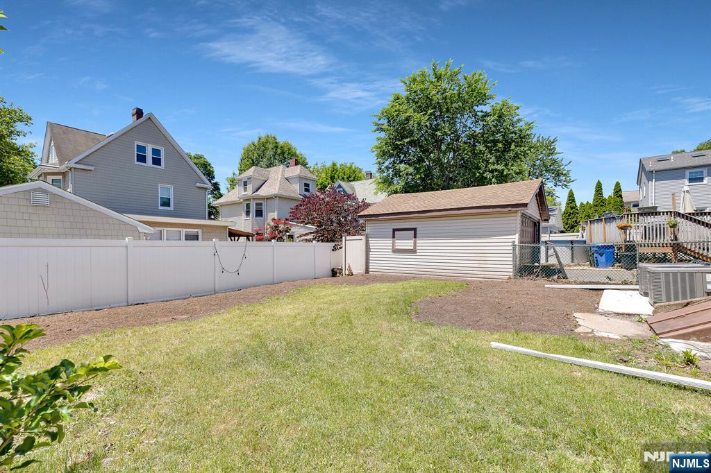 25 Riverview Avenue