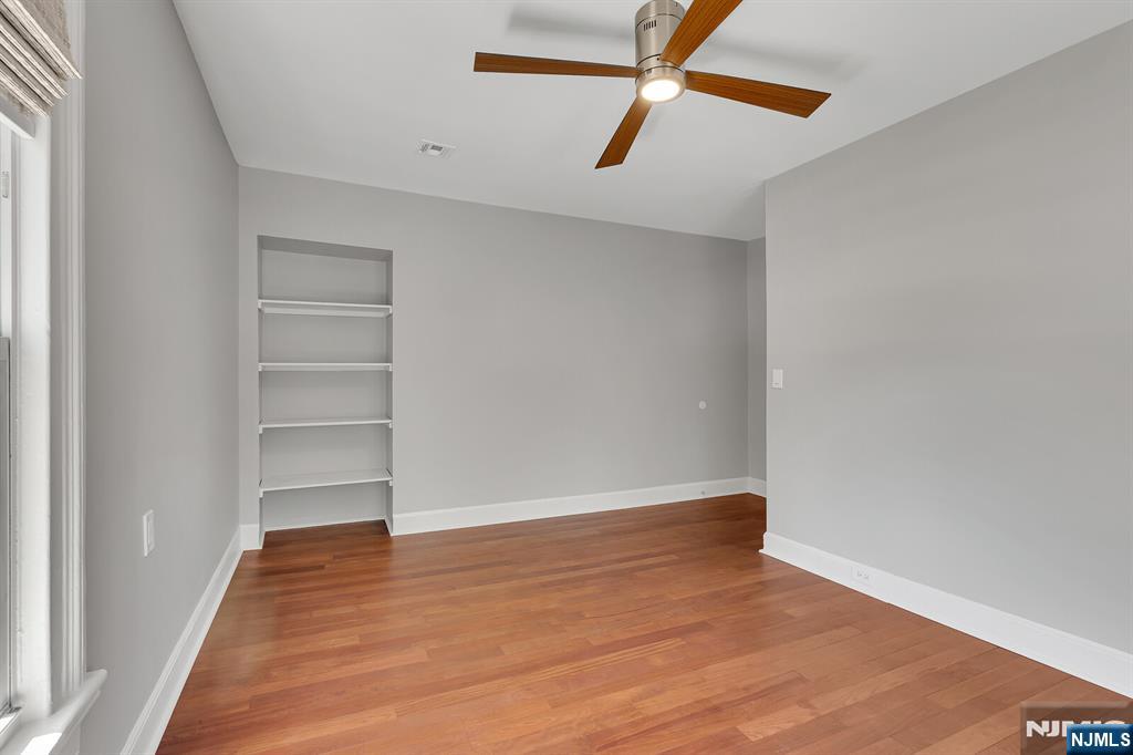 25 Riverview Avenue