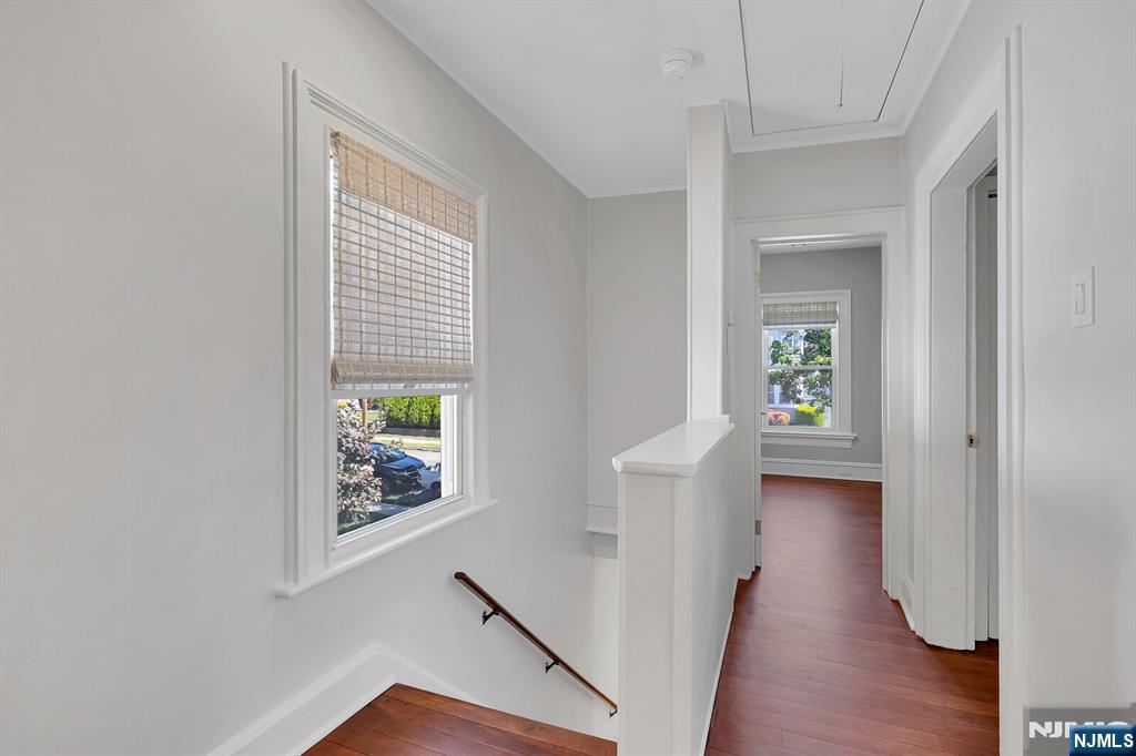 25 Riverview Avenue
