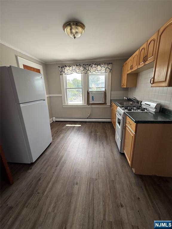 170 Laurel Avenue 3