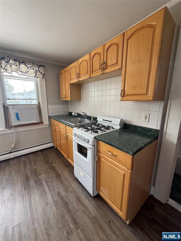 170 Laurel Avenue 3