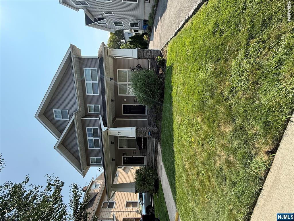 17 Sidney Avenue