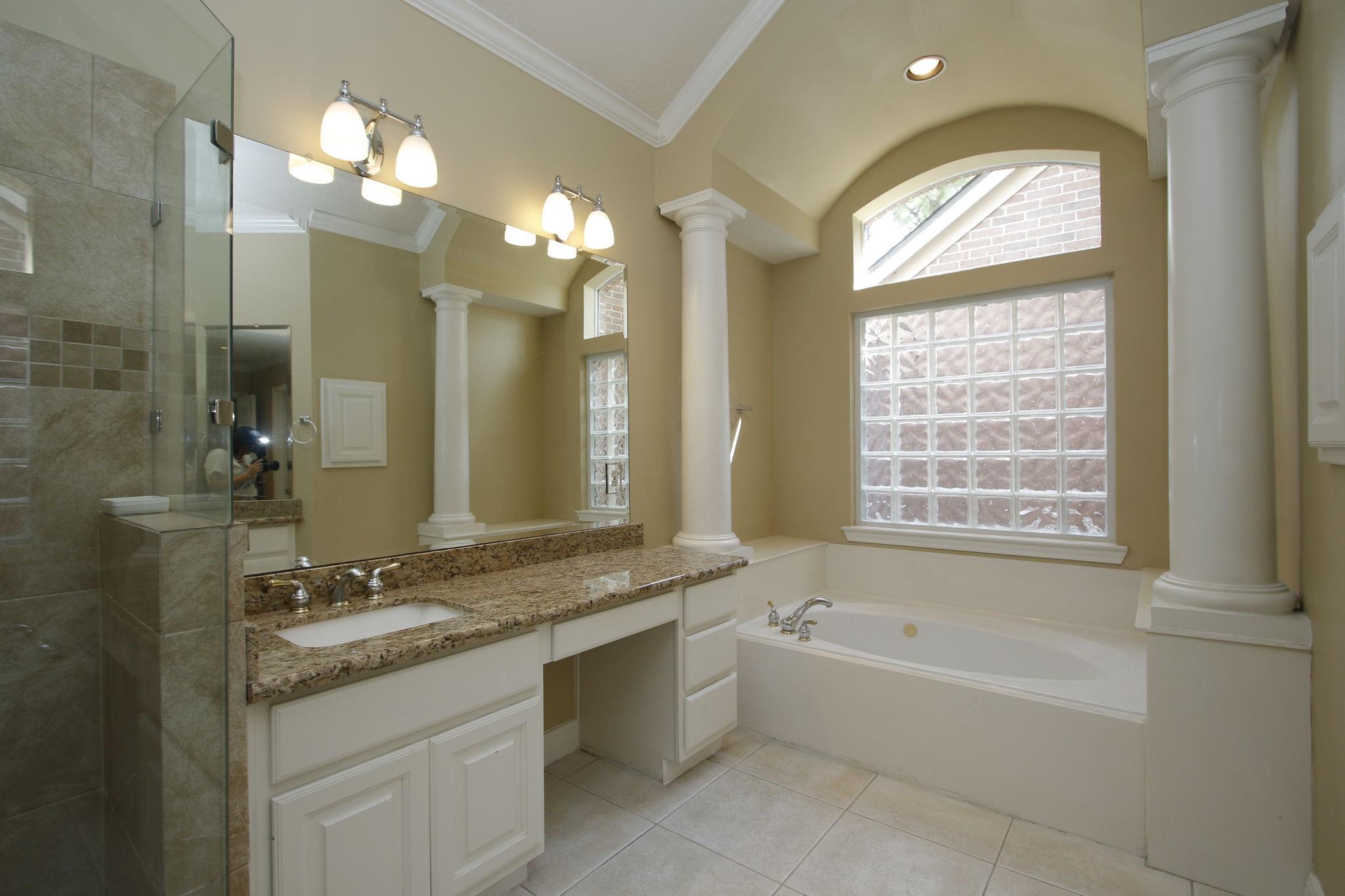 1231 Heath Hollow Drive
