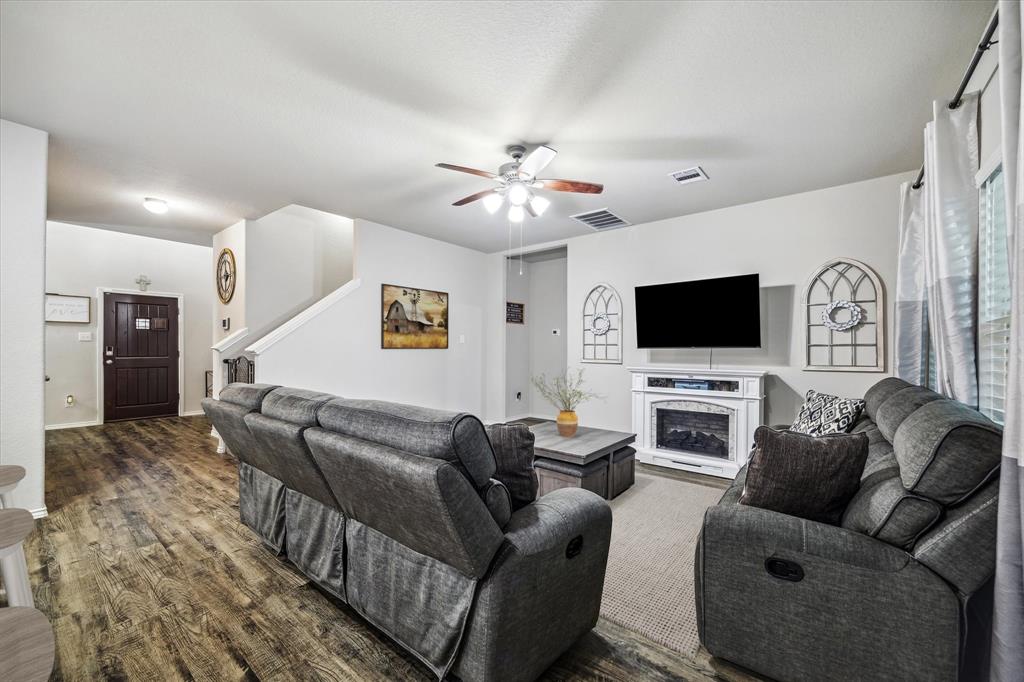 18827 Palmetto Hills Drive