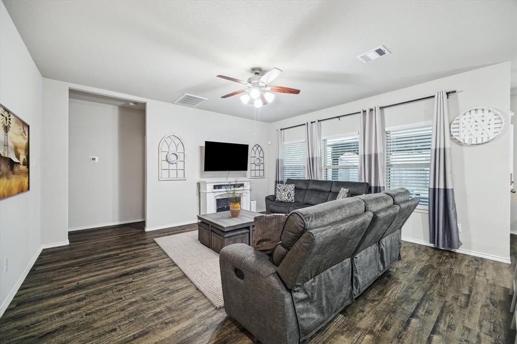 18827 Palmetto Hills Drive