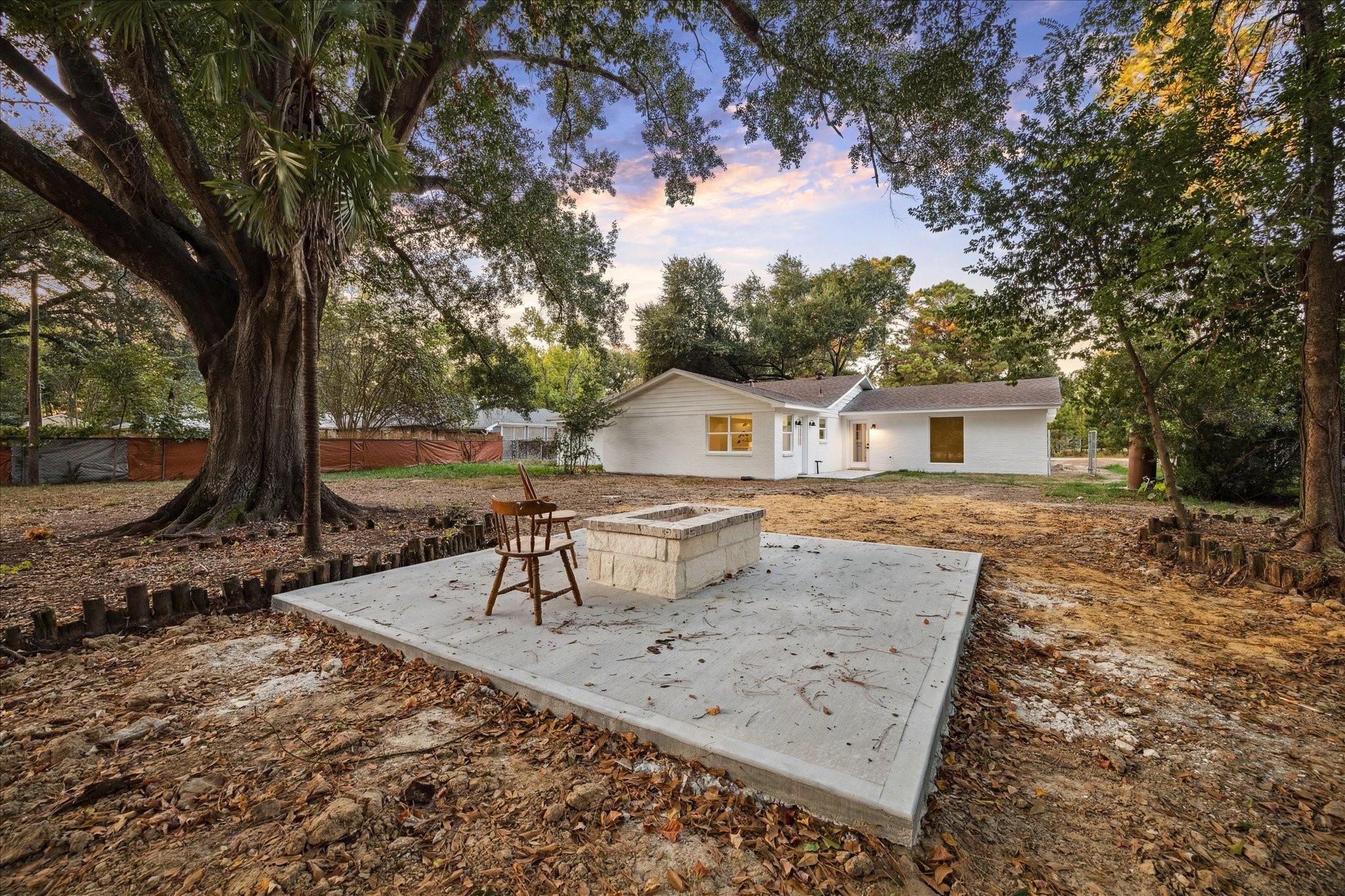 5411 Logston Lane, Spring