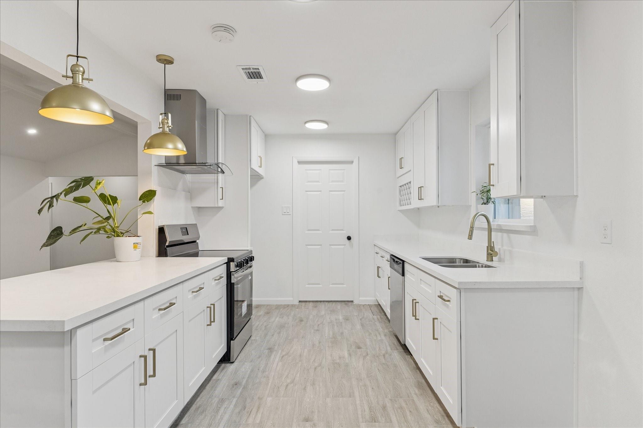 5411 Logston Lane, Spring