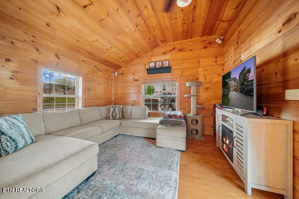 592 Flamingo Circle