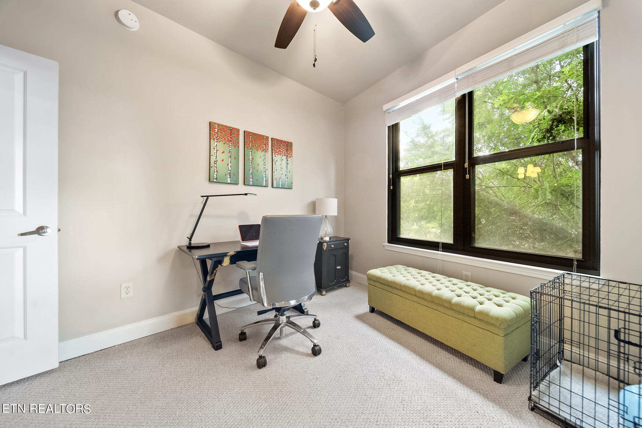 445 W Blount Ave, 301