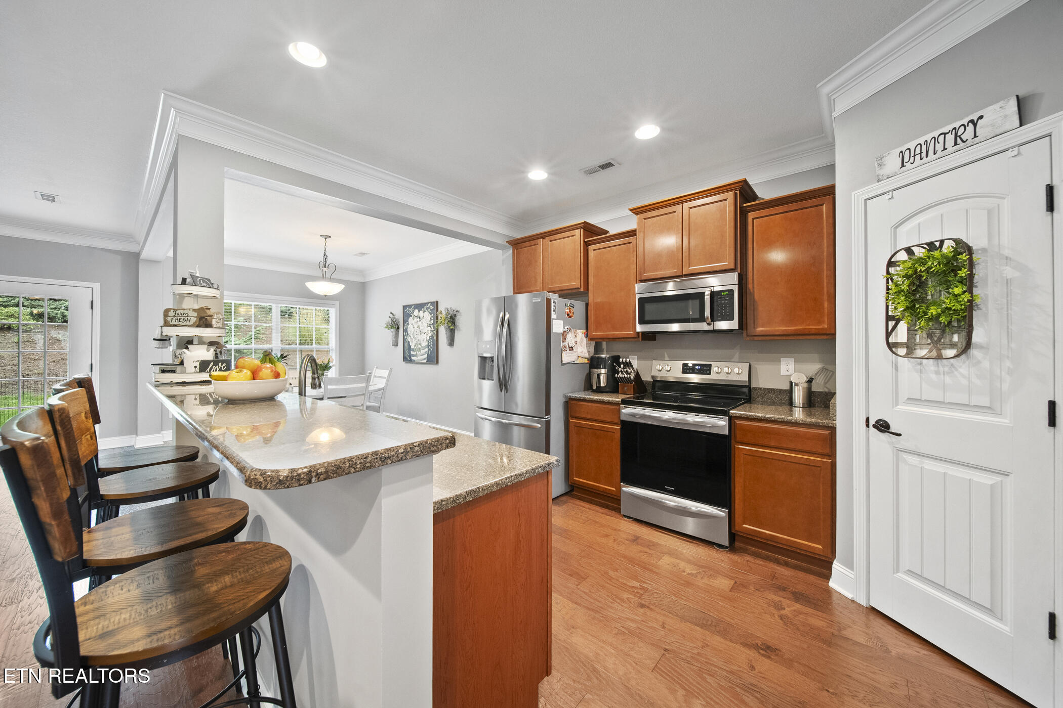 2905 Cambridge Shores Lane