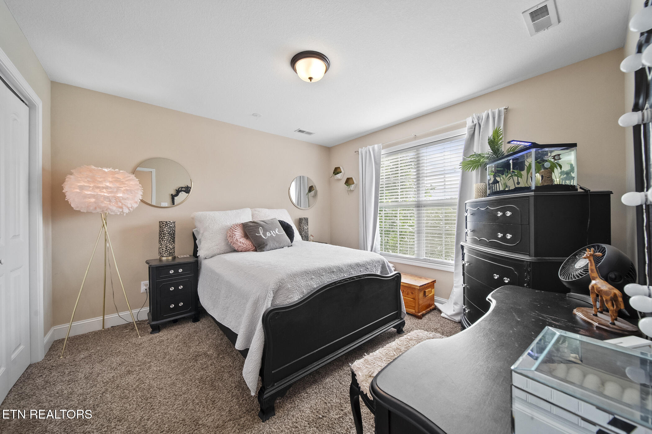 2905 Cambridge Shores Lane