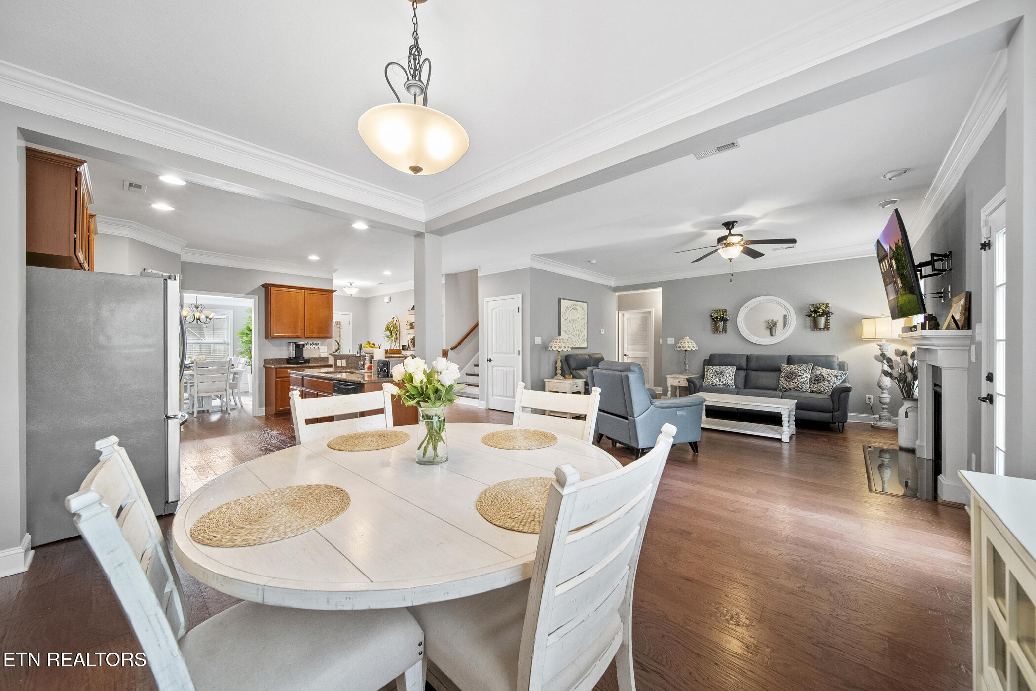 2905 Cambridge Shores Lane