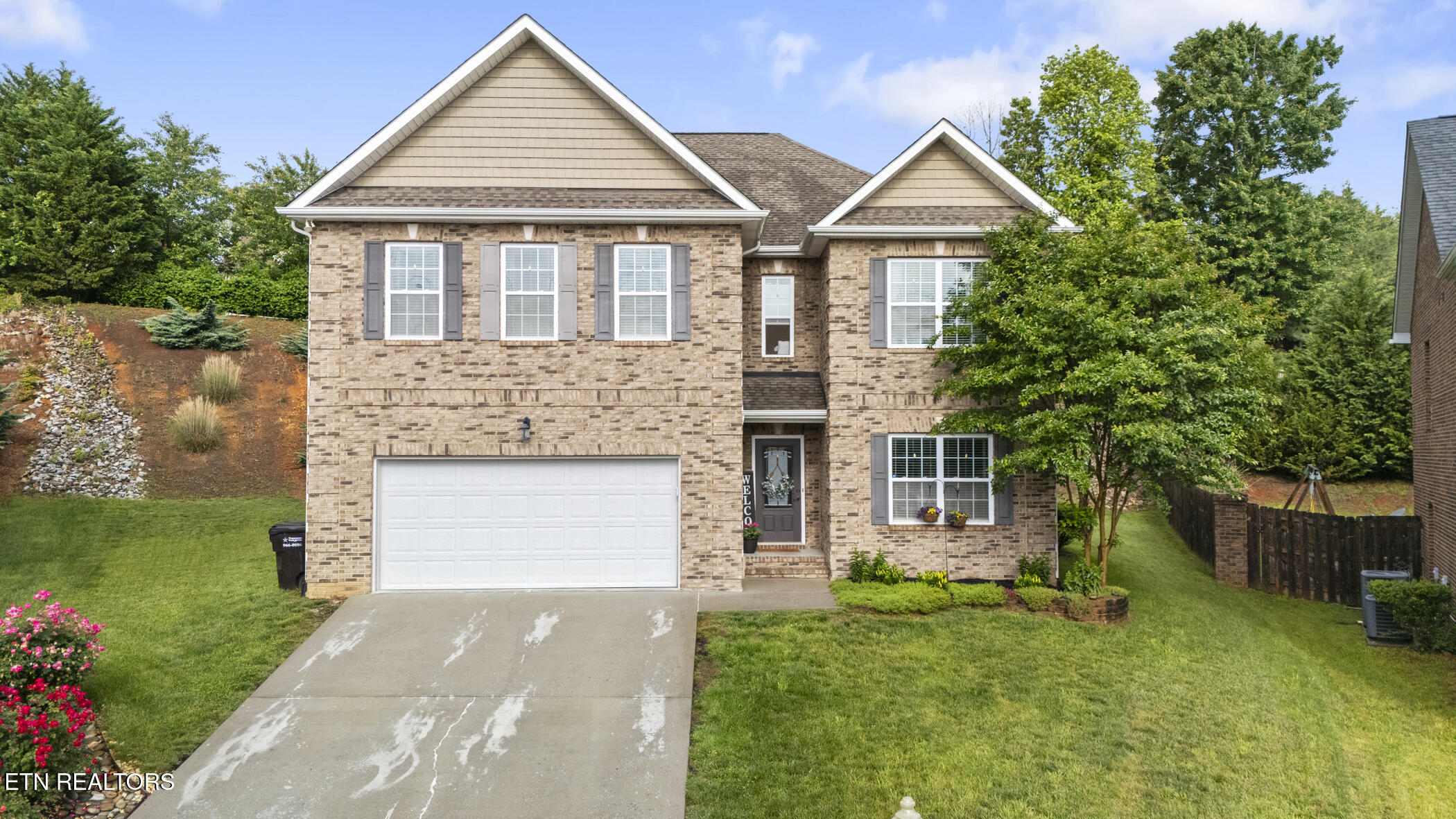 2905 Cambridge Shores Lane