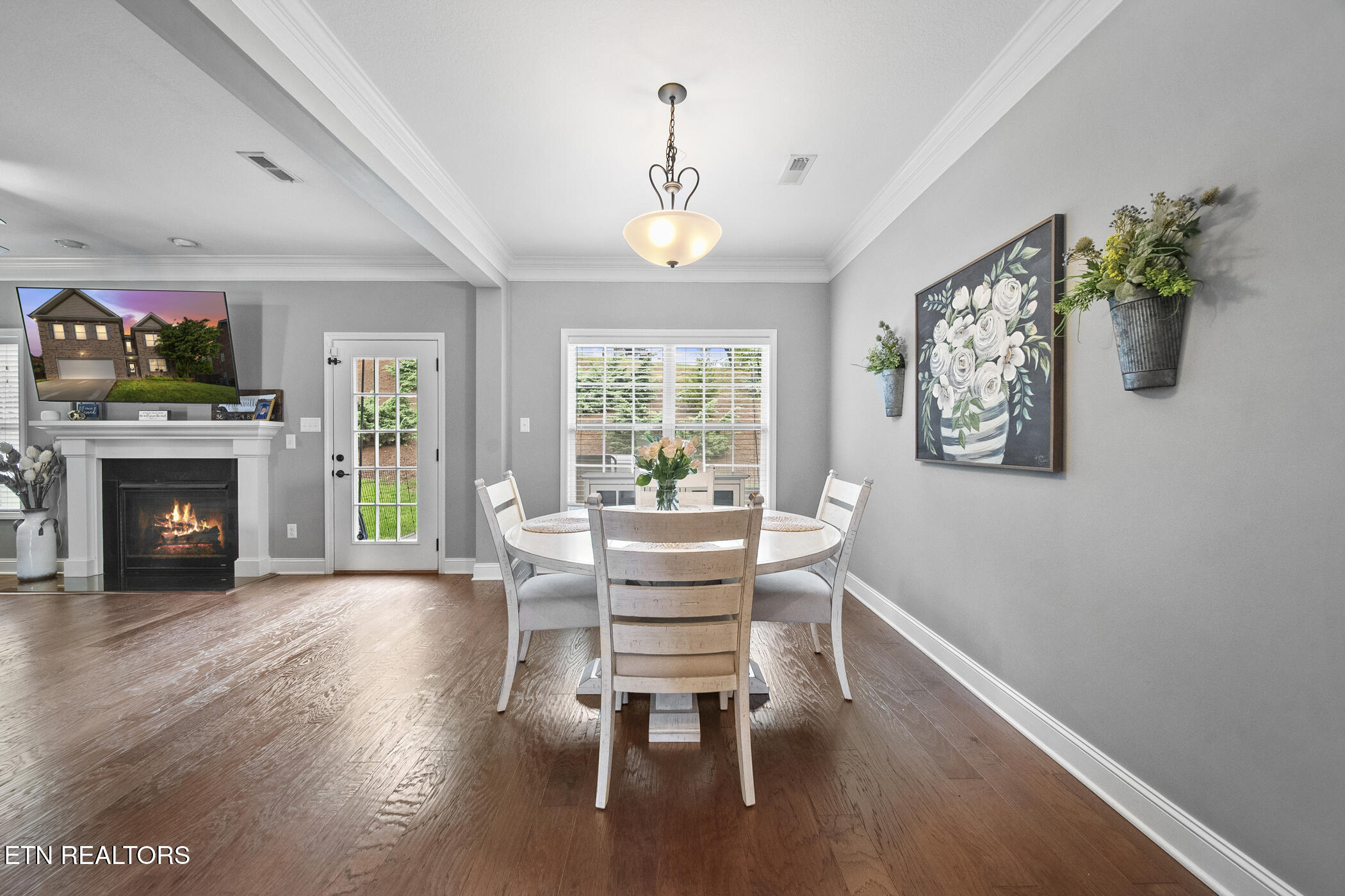 2905 Cambridge Shores Lane