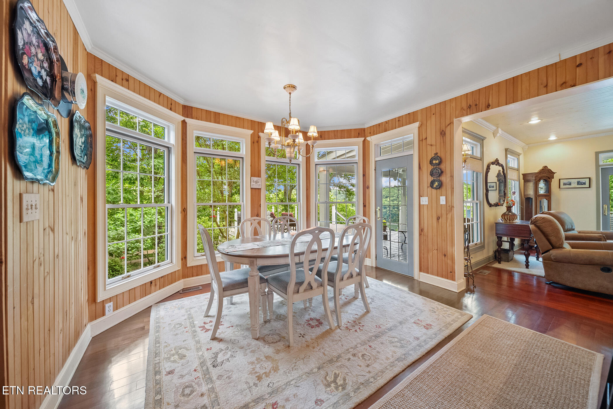 157 Wildcat Hollow Rd