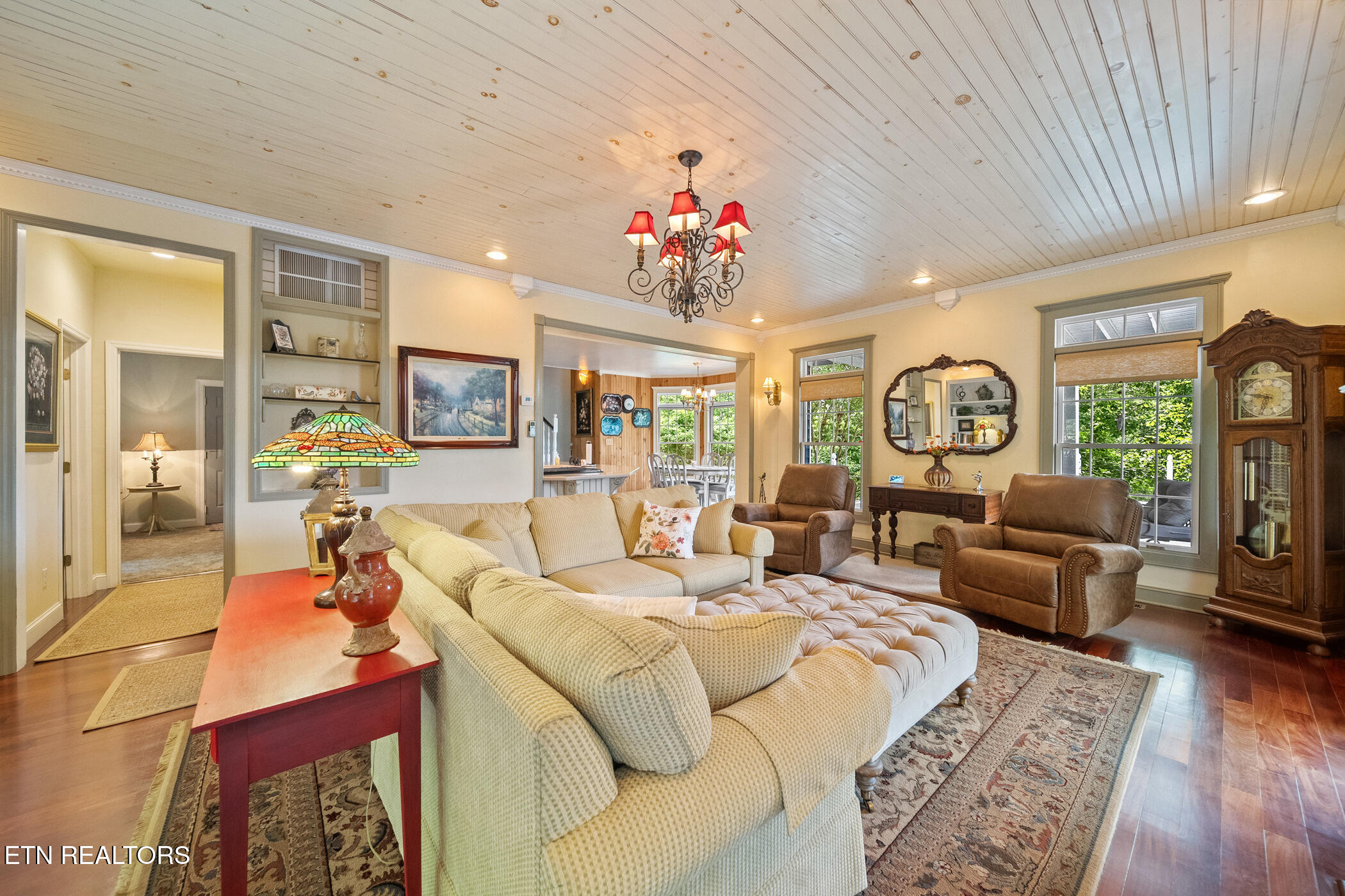 157 Wildcat Hollow Rd