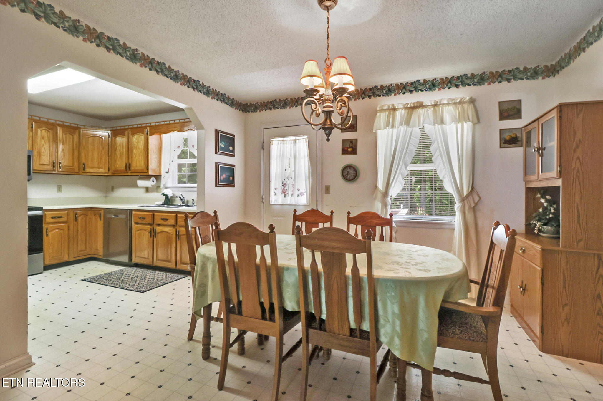 2162 Spruce Loop