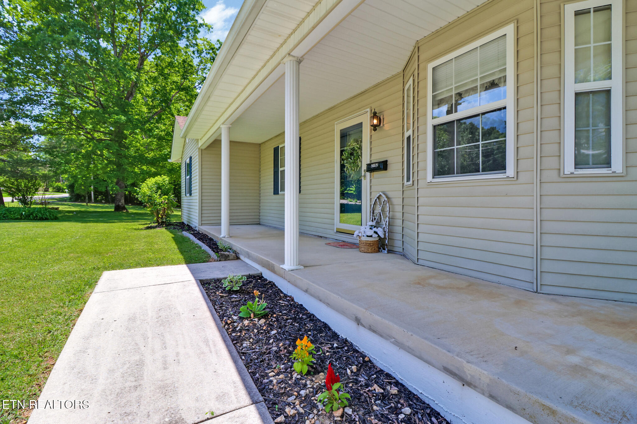 2162 Spruce Loop