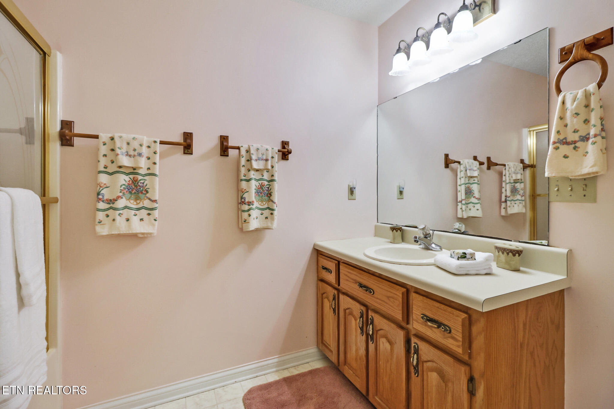 2162 Spruce Loop