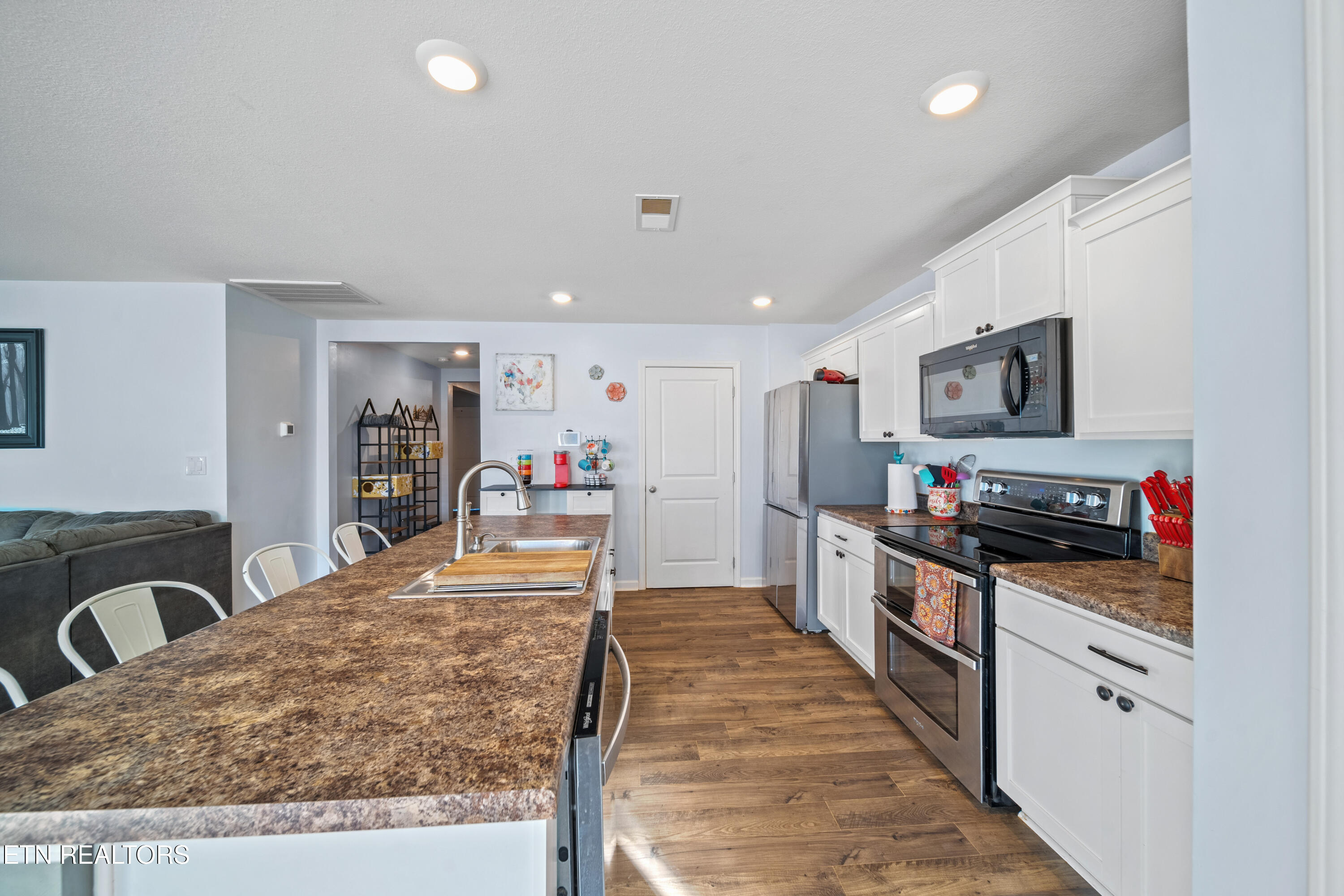 4610 Hay Wagon Lane