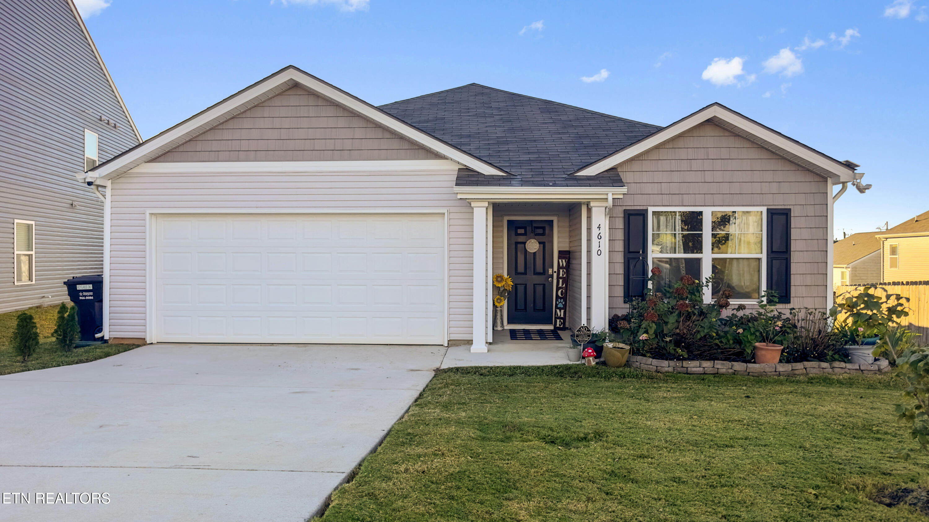 4610 Hay Wagon Lane