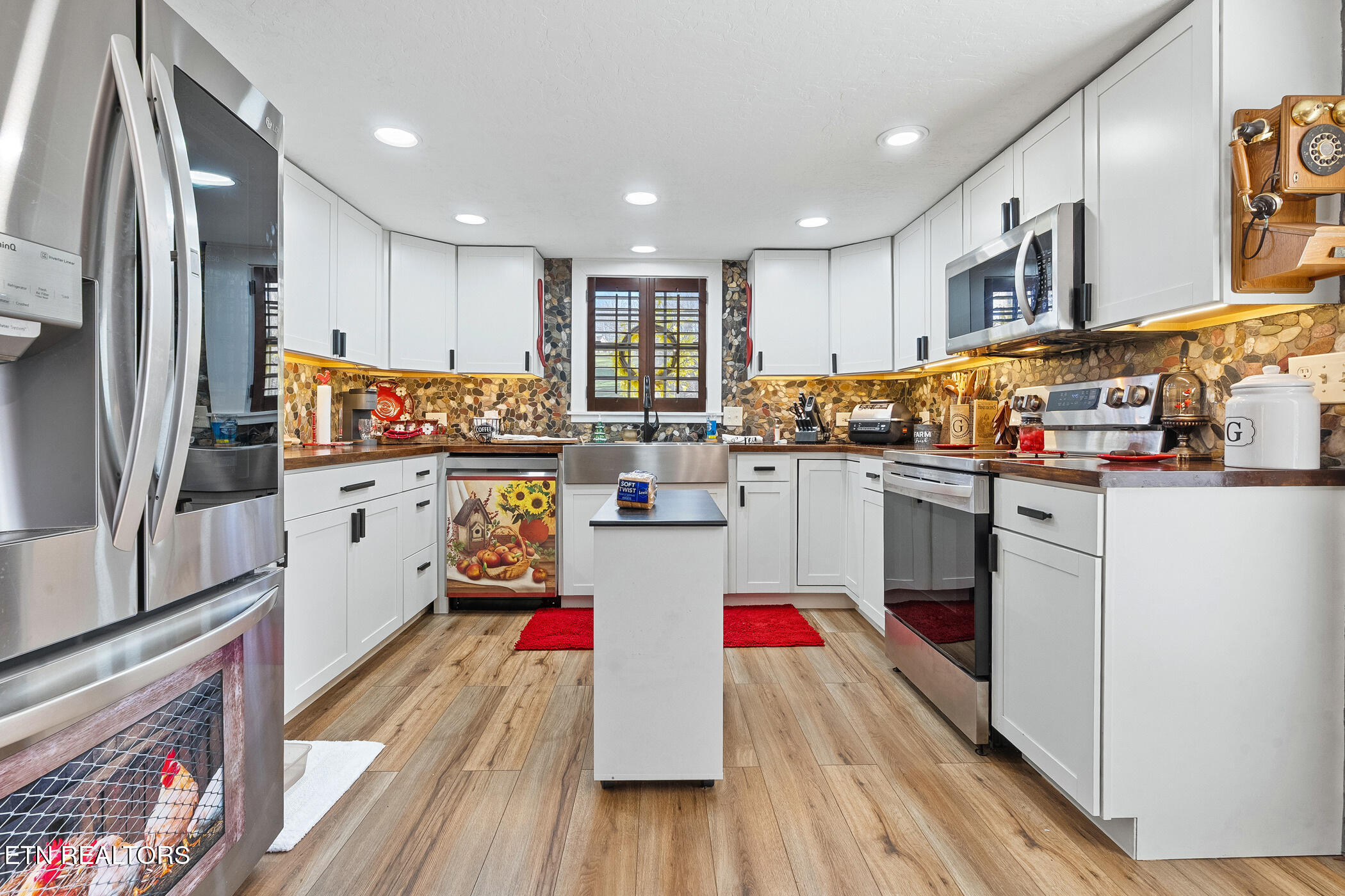 7223 E Lamar Alex Pkwy