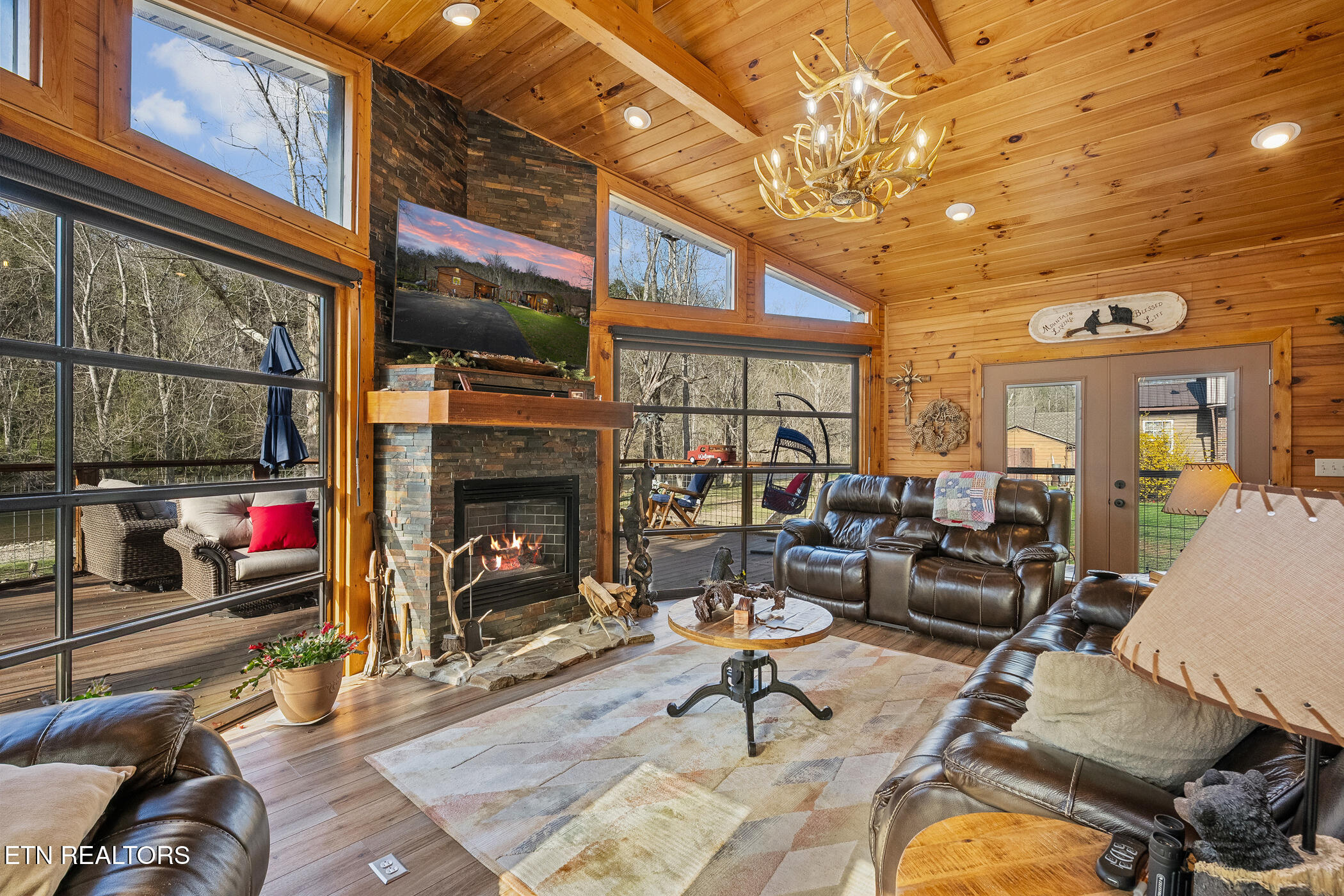 7223 E Lamar Alex Pkwy