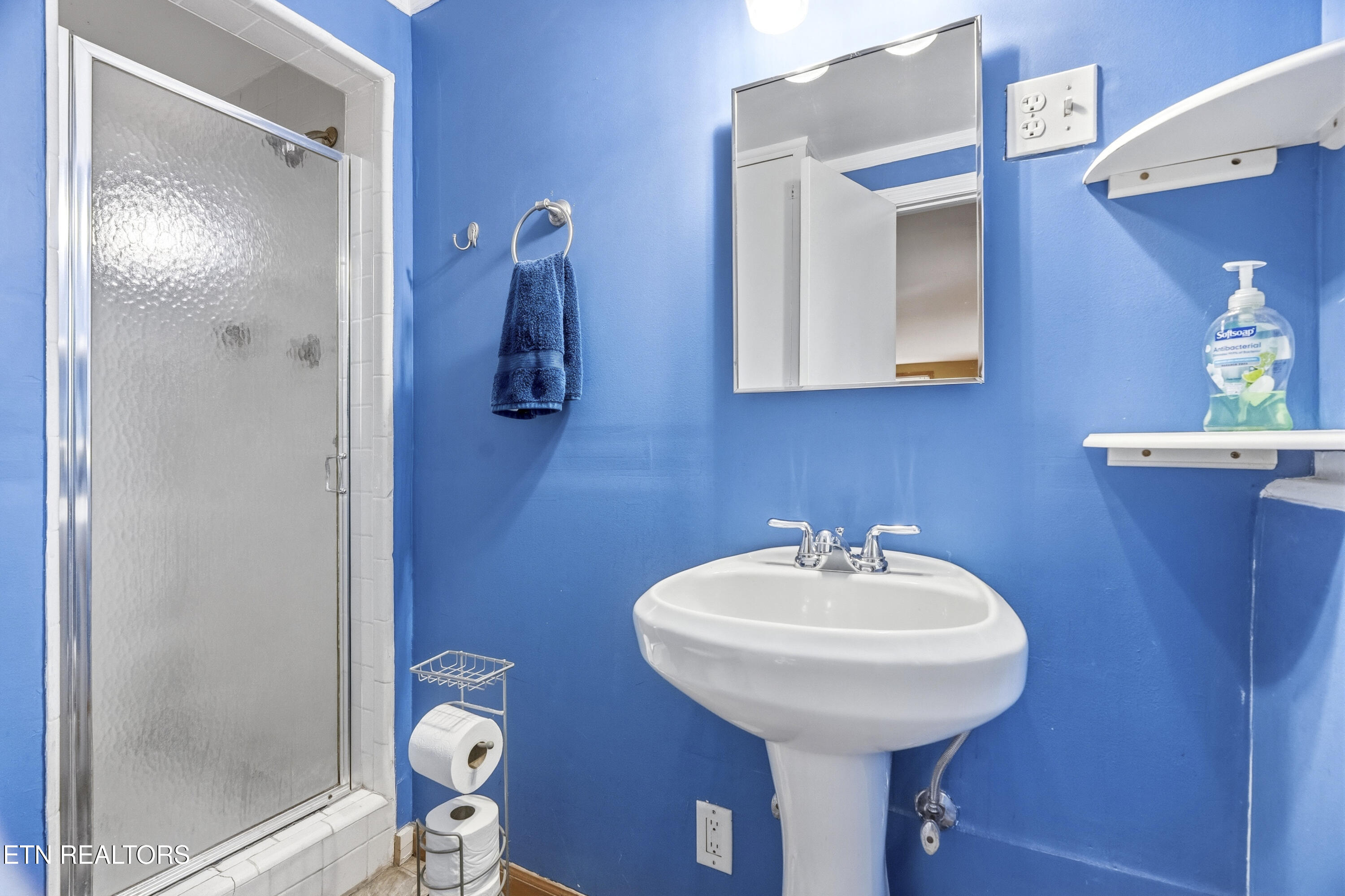 124 Orchard Circle