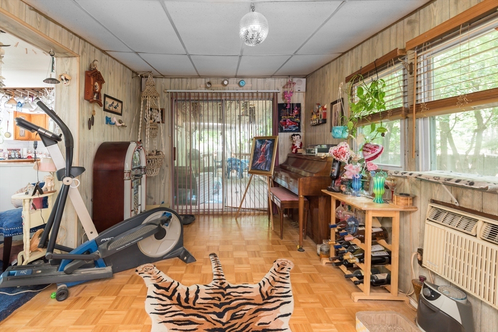 69 Pleasant Street