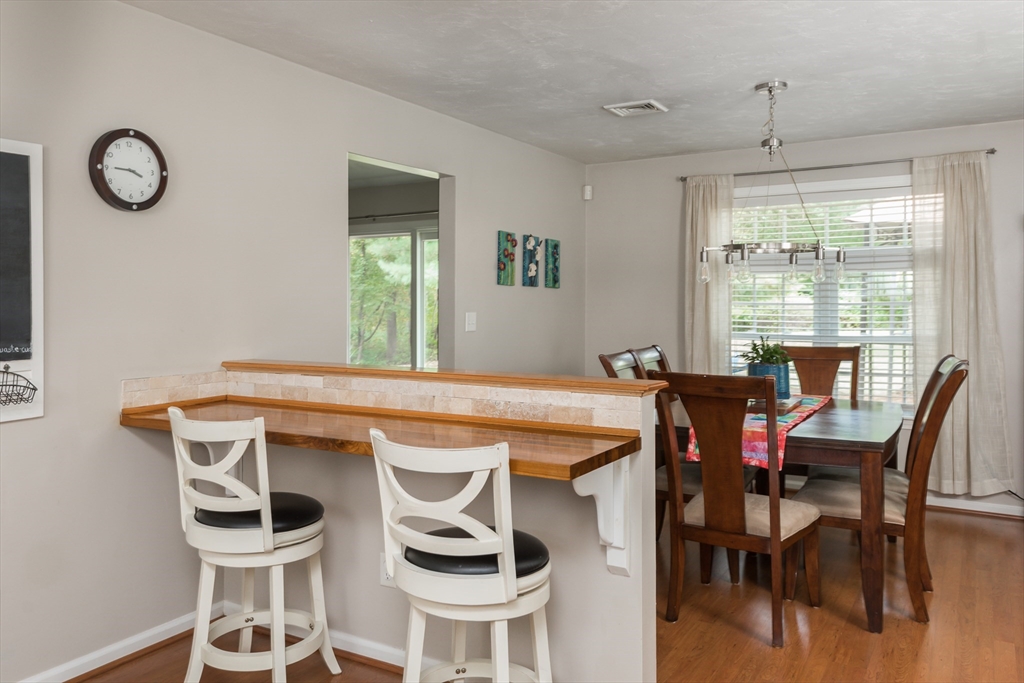 17 Robin Ln # 17