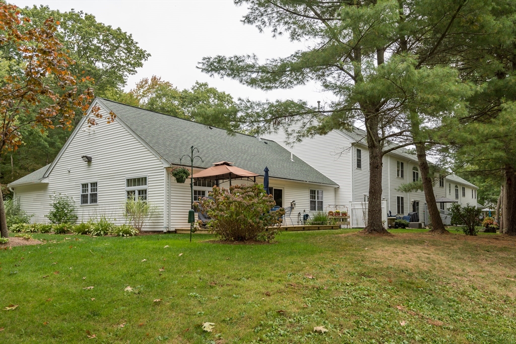 17 Robin Ln # 17