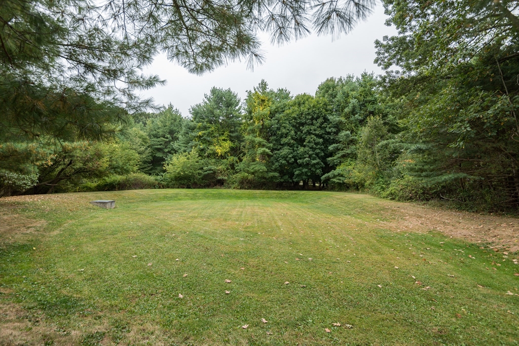 17 Robin Ln # 17