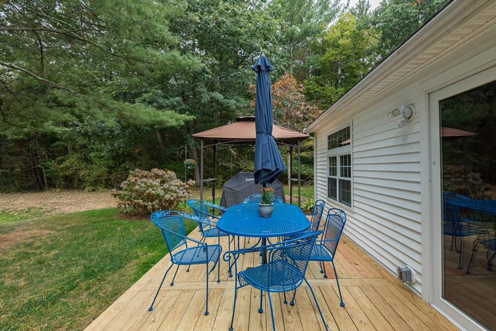 17 Robin Ln # 17