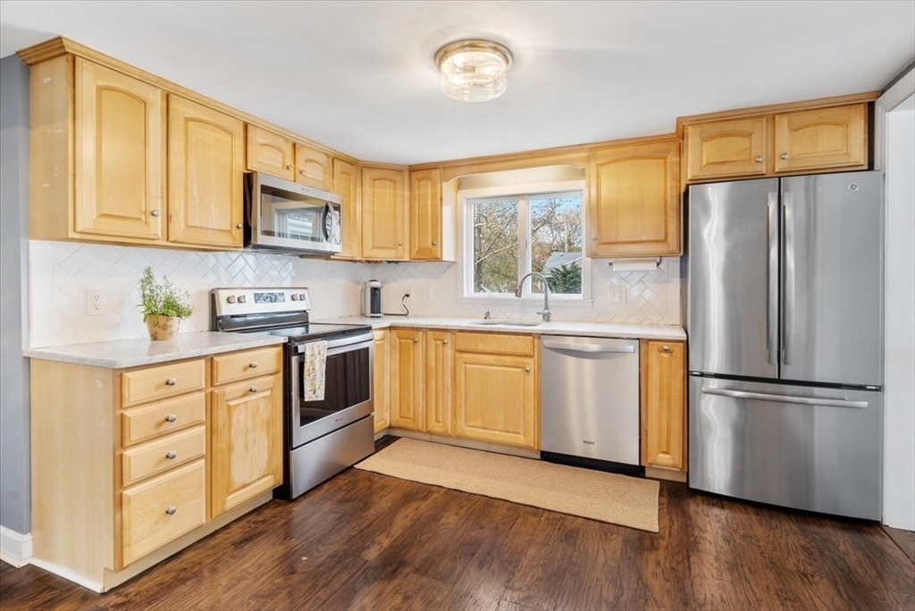 29 Knollwood Rd