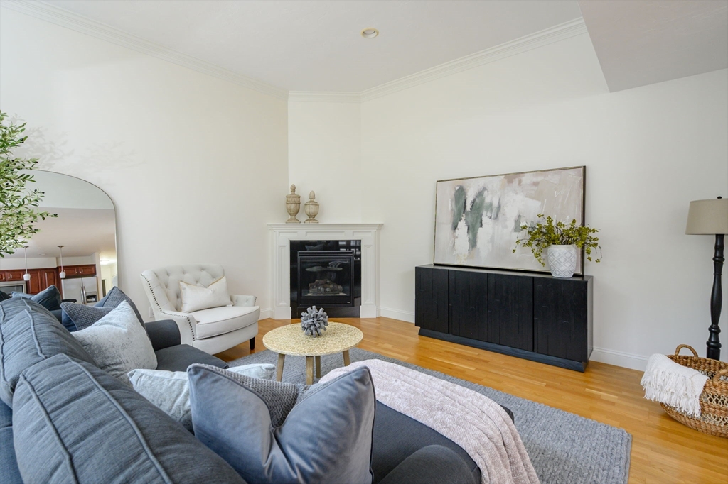 3 Crows Nest Ln # 3