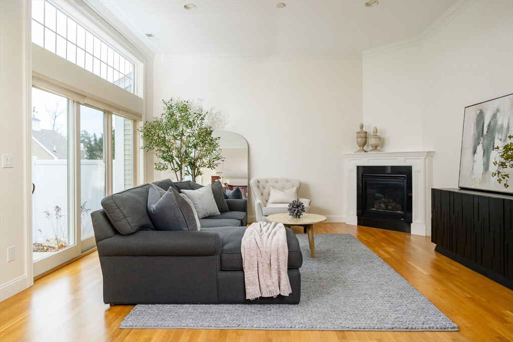 3 Crows Nest Ln # 3